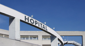 Ville-hôpital : des initiatives pour renforcer le lien