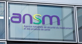 Médicaments biosimilaires : l’interchangeabilité possible en cours du traitement