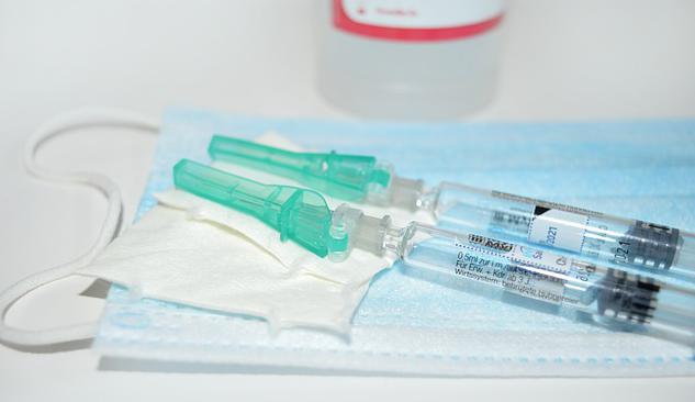 Grippe : mais finalement, qui vaccine qui ?