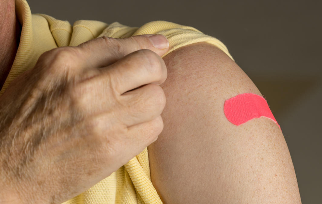 Vaccination contre la grippe saisonnière : deux modalités de formation pour les préparateurs