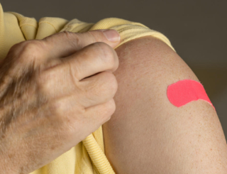 Vaccination contre la grippe saisonnière : deux modalités de formation pour les préparateurs