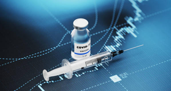 Rappel et vaccin anti-Covid-19 : la DGS dit 4 mois d’intervalle