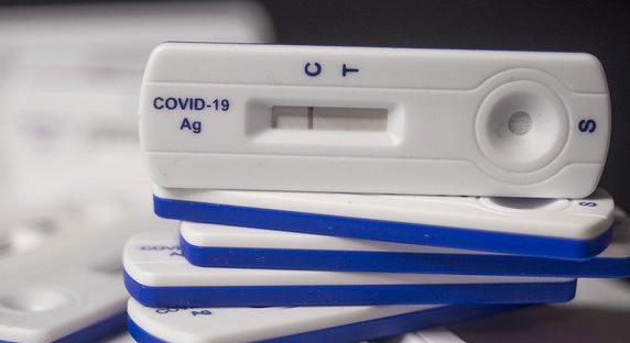 Approvisionnement en autotests Covid-19 : une situation sur le point de rentrer dans l’ordre 