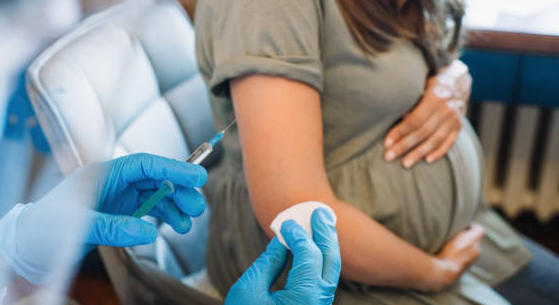 Covid-19 : un taux de vaccination trop bas chez la femme enceinte