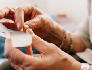 Bon usage du médicament : ceux qui veulent aider les pharmaciens