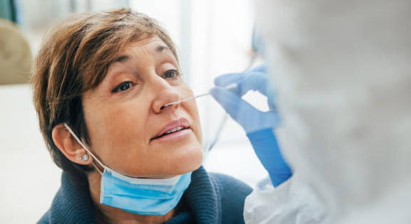 Covid-19 : l’épidémie et les tests repartent à la hausse