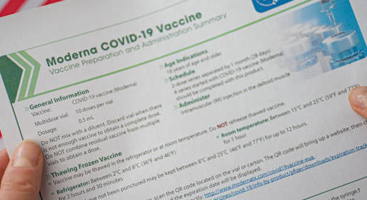 Covid-19 : un premier vaccin adapté au variant omicron