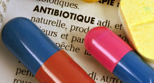 Prescription d’antibiotiques : pas sans risque