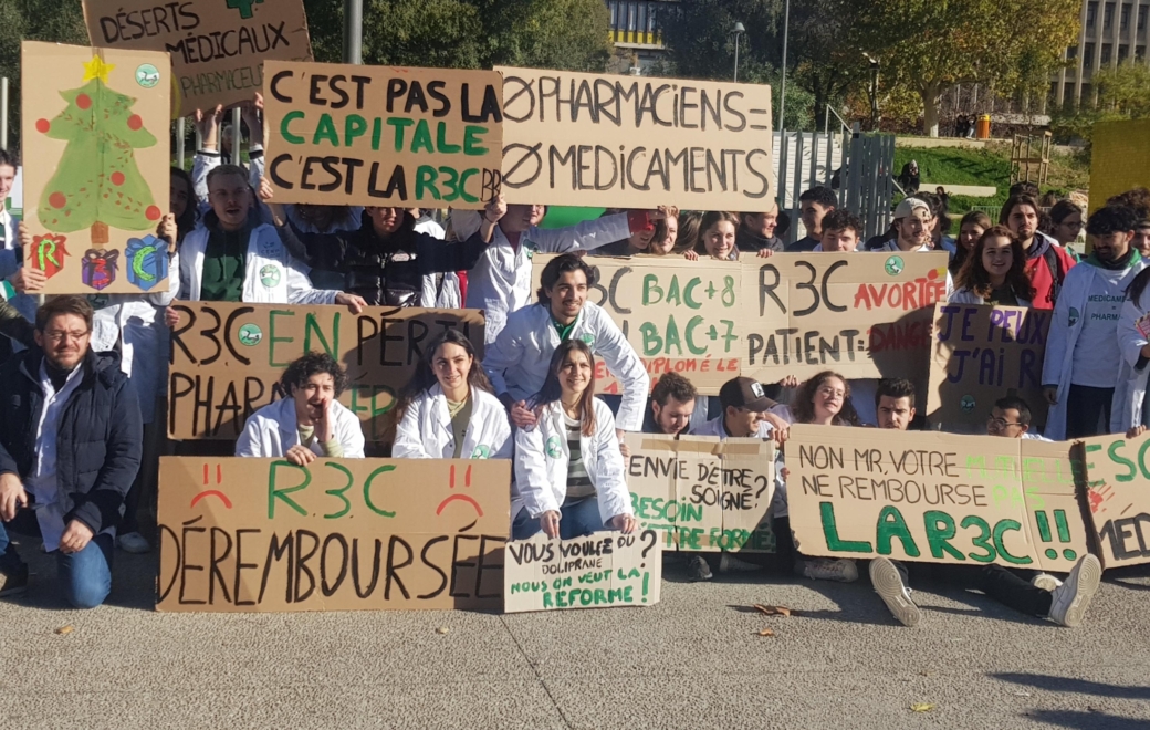 Mobilisation du 21 novembre : une centaine d’étudiants et pharmaciens dans les rues de Marseille