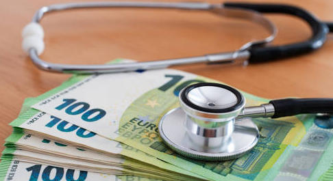 Médecins : pourquoi les spécialistes veulent une consultation à 60 €