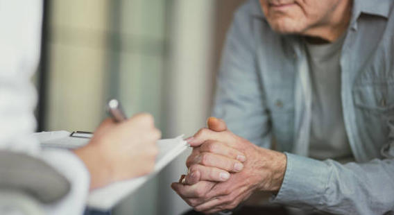 Négociations conventionnelles des médecins : la Cnam propose une consultation à 60 € 