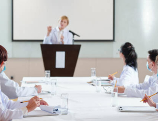 Première rentrée pour le conseil national professionnel des préparateurs