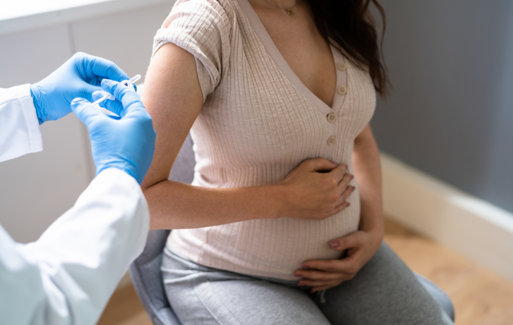 La vaccination des femmes enceintes contre la coqueluche