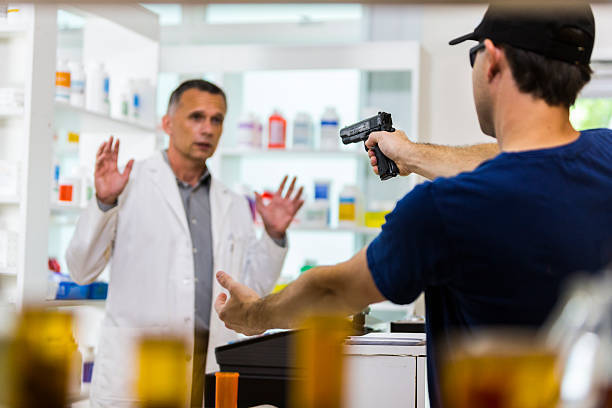 Sécurité : comment se prémunir des vols et des agressions en pharmacie ?