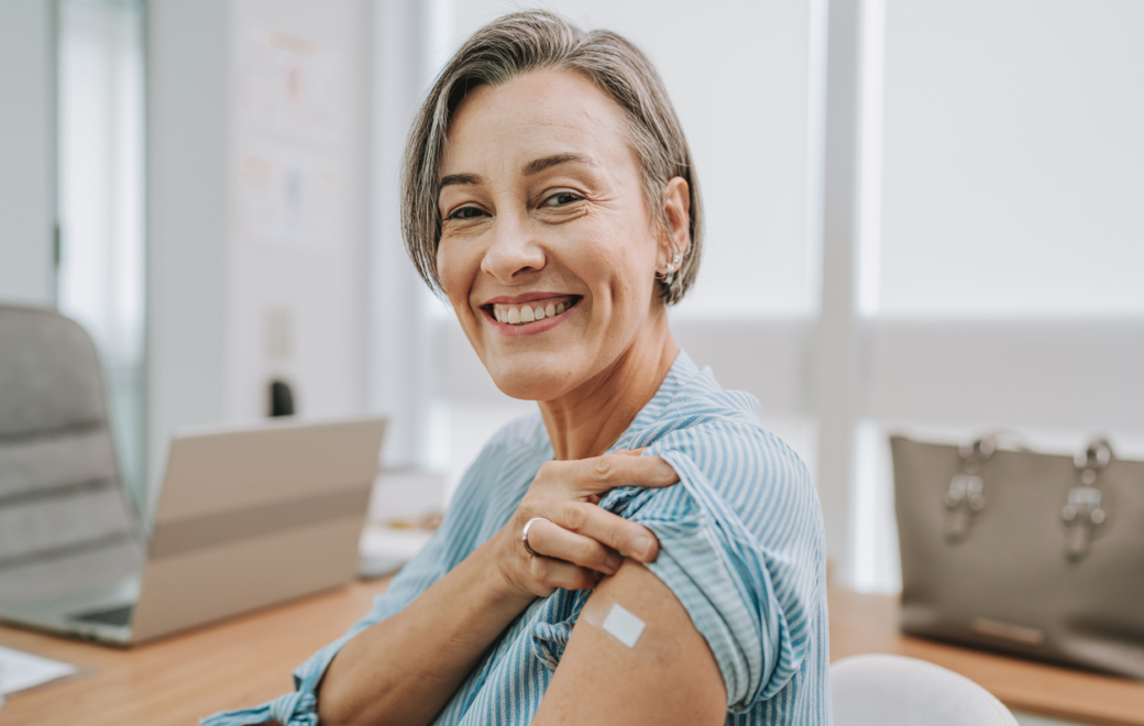 Vaccination des seniors : mieux rémunérer les pharmaciens ?