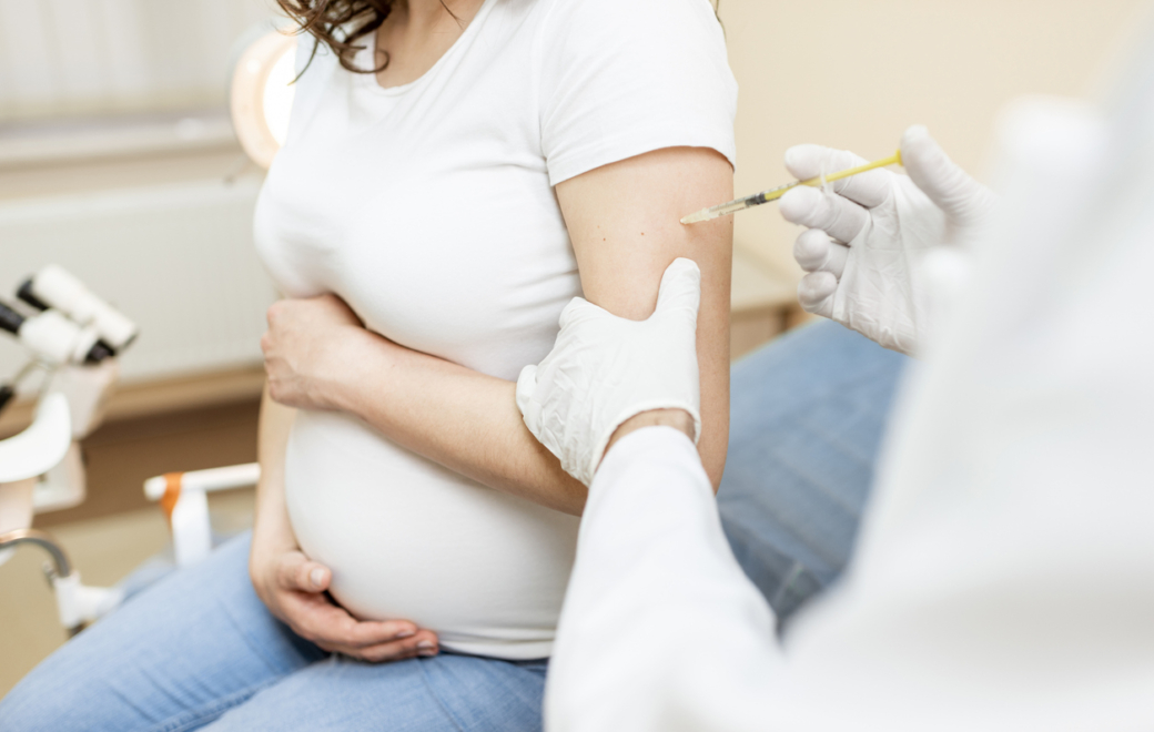 Vaccination contre la coqueluche : deux femmes enceintes sur trois vaccinées