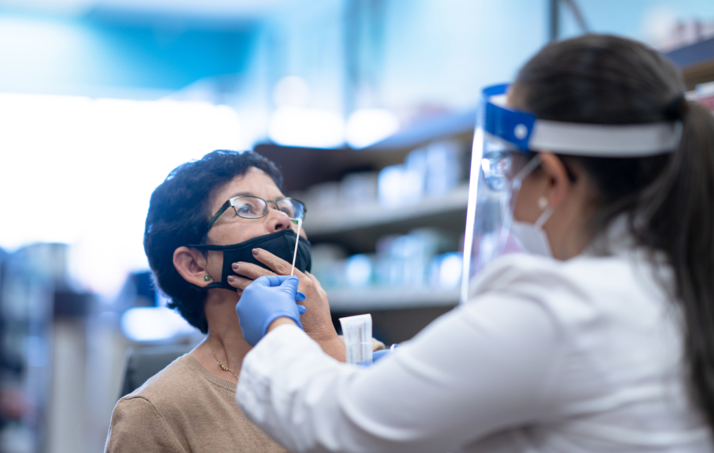 Déremboursement des tests antigéniques : à quoi les pharmaciens doivent s’attendre ?