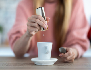 Aspartame : une pétition réclame son interdiction à l’échelle européenne