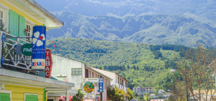 Cessions d’officines à La Réunion : un marché sous pression, des prix en hausse